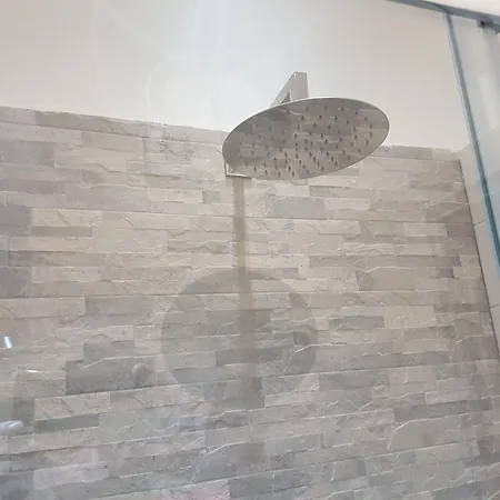 B&B Pompeii Rooms לינה וארוחת בוקר